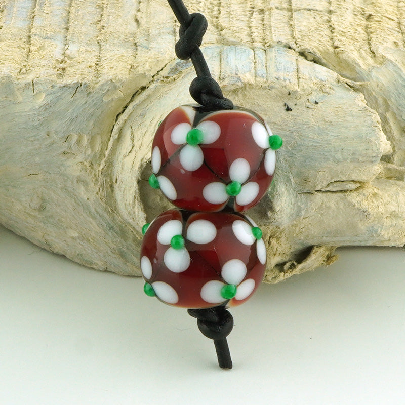 Red and Green Floral Lattice Earring Pair (S1028)