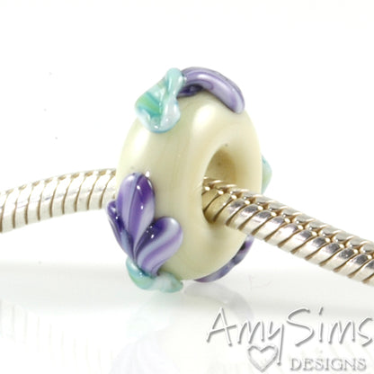 Purple Flower Buds Glass Artisan Lampwork Glass Bead SRA