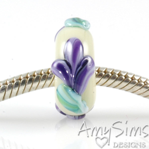 Purple Flower Buds Glass Artisan Lampwork Glass Bead SRA