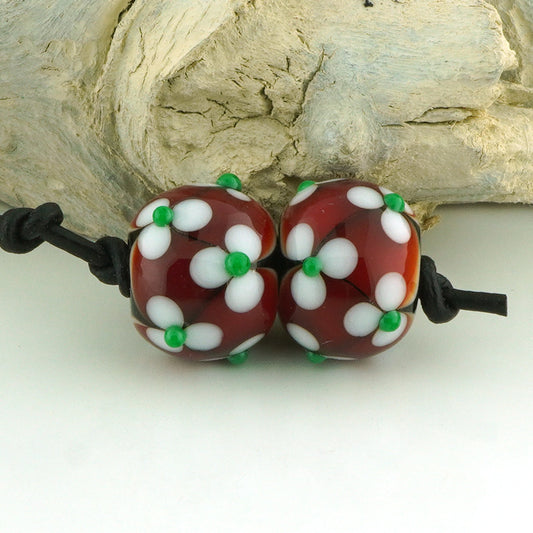 Red and Green Floral Lattice Earring Pair (S1028)