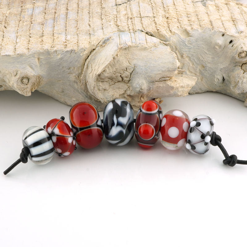 Red, Black & White Set (S942)