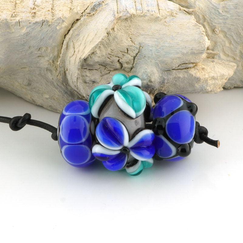 Aqua and Cobalt Flower Trio (S944)