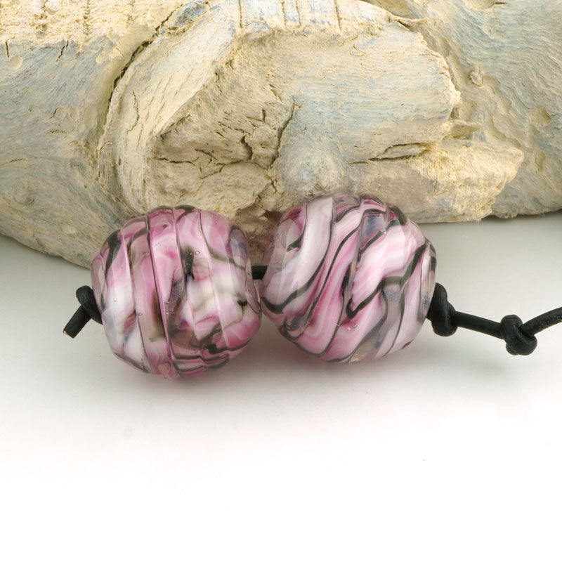 Pink Twisties Ribbed Olives (S946)