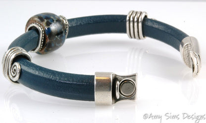 Artisan Lampwork Blue & Brown Bead Regaliz Leather Bracelet