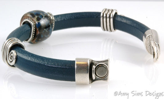 Artisan Lampwork Blue & Brown Bead Regaliz Leather Bracelet