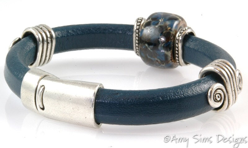 Artisan Lampwork Blue & Brown Bead Regaliz Leather Bracelet