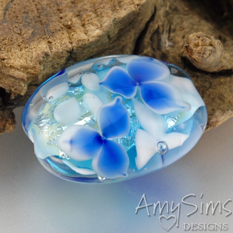 Blue Floral Artisan Focal Lampwork Glass Bead B0902-42
